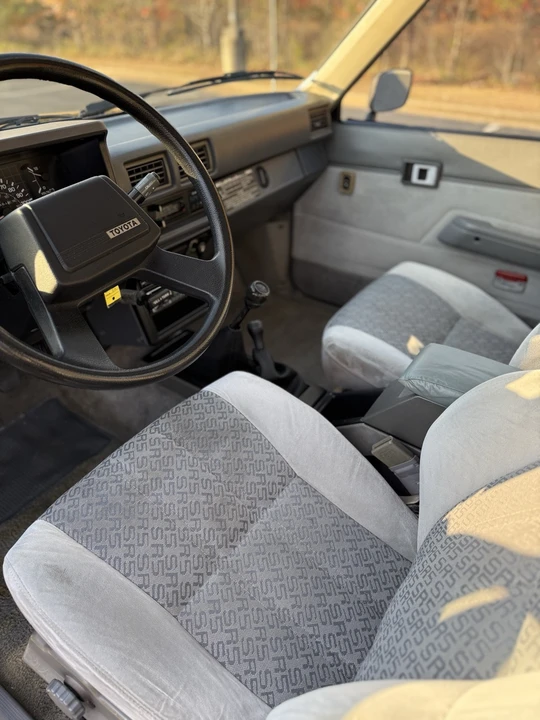 1985 Toyota Hilux 4th Gen - Image 17 of 21