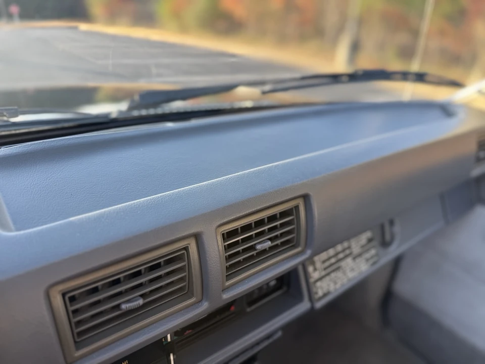 1985 Toyota Hilux 4th Gen - Image 7 of 21