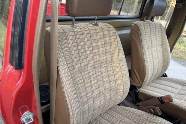 1985 Toyota Hilux 4th Gen - Image 4 of 7