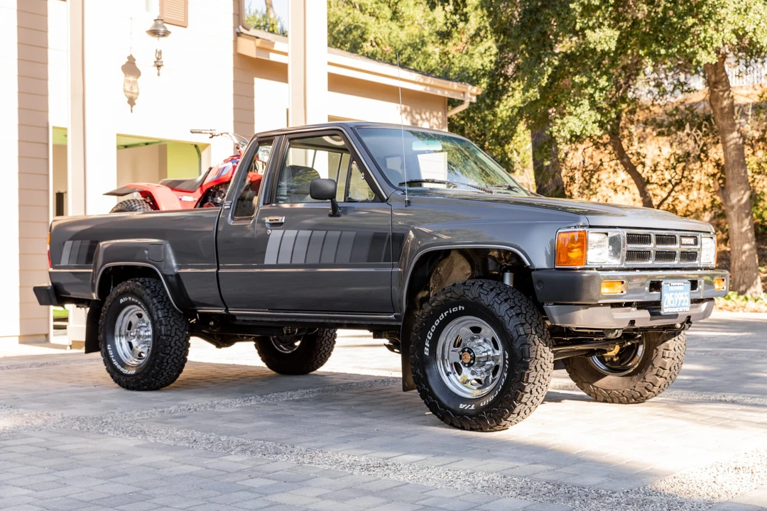 1985 Toyota Hilux 4th Gen - Image 5 of 31