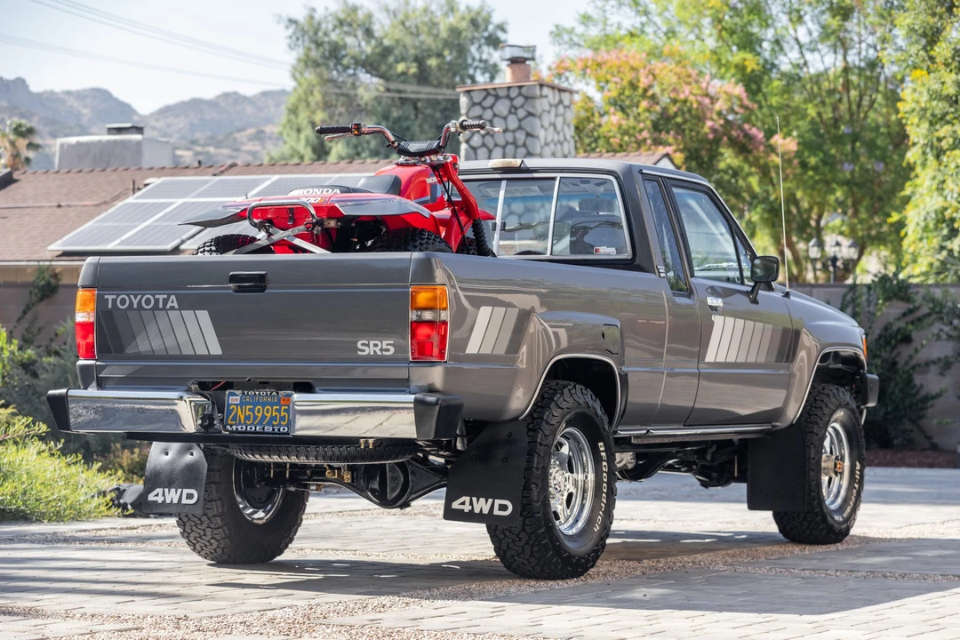 1985 Toyota Hilux 4th Gen - Image 7 of 31