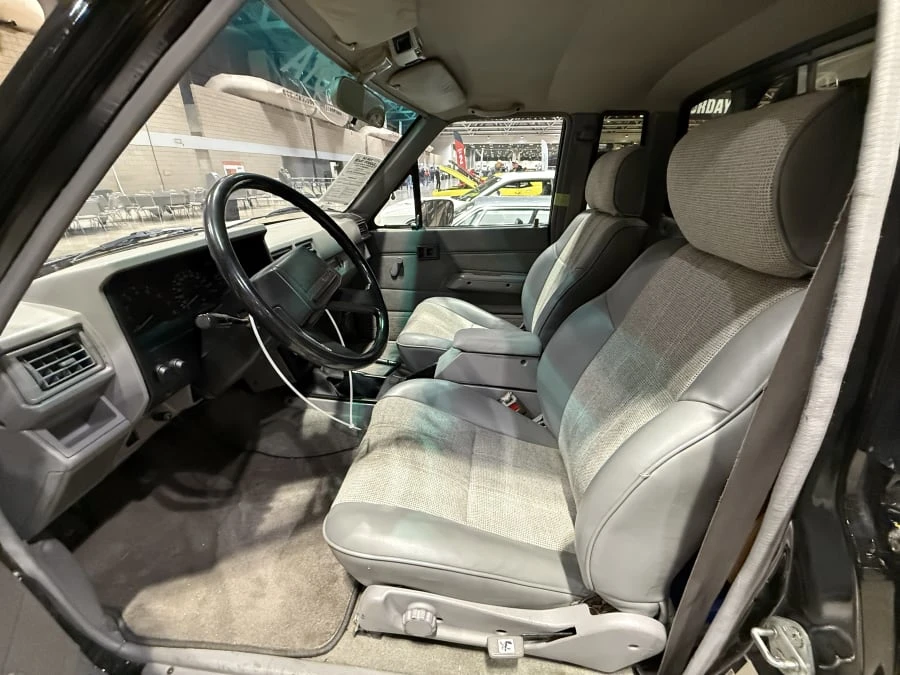1985 Toyota Hilux 4th Gen - Image 5 of 6