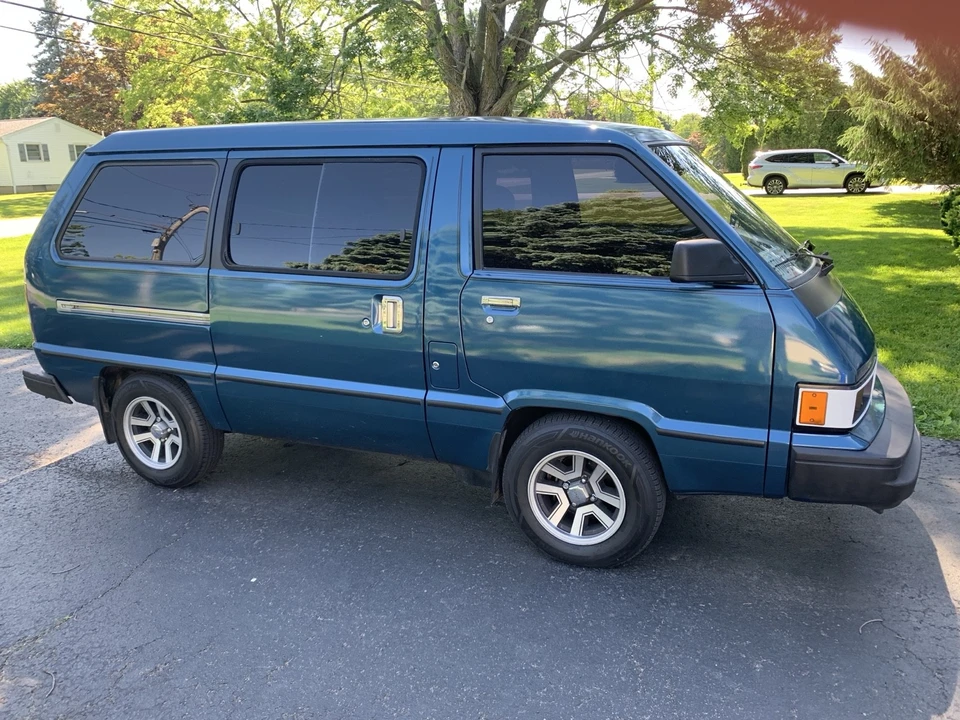 1985 Toyota - Image 6 of 31