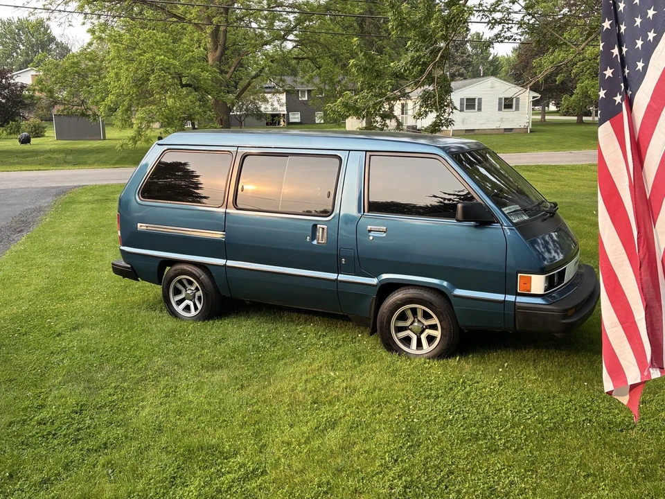 1985 Toyota - Image 5 of 31