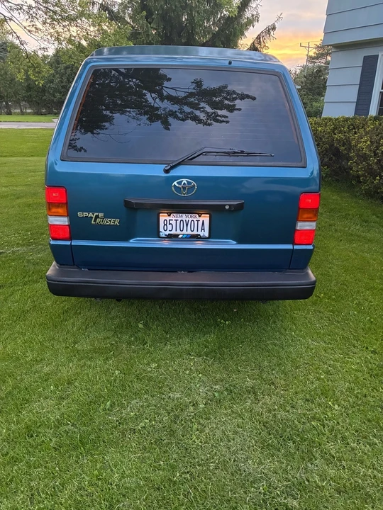 1985 Toyota - Image 9 of 31