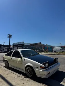 1985 Toyota Corolla AE86 - Image 2 of 10