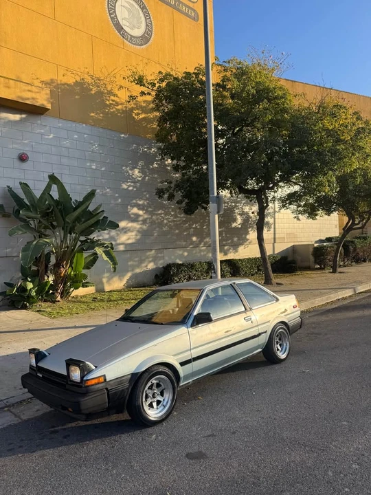 1985 Toyota Corolla AE86 - Image 2 of 14