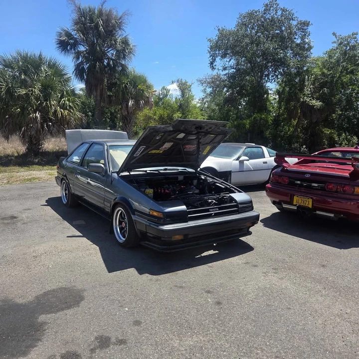 1985 Toyota Corolla AE86 - Image 2 of 11