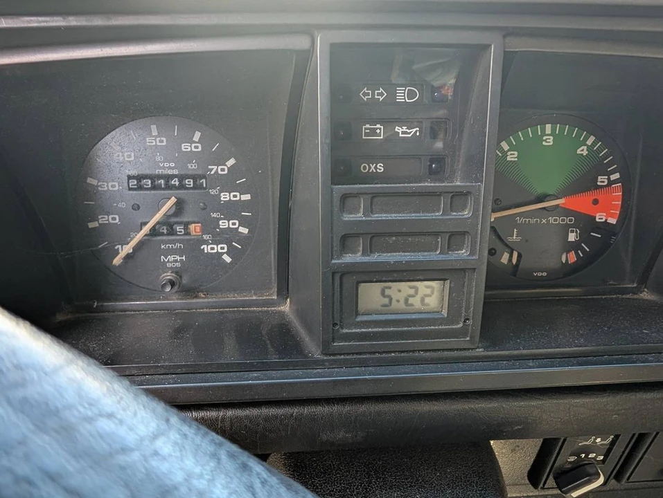 1985 Volkswagen EuroVan - Image 7 of 9