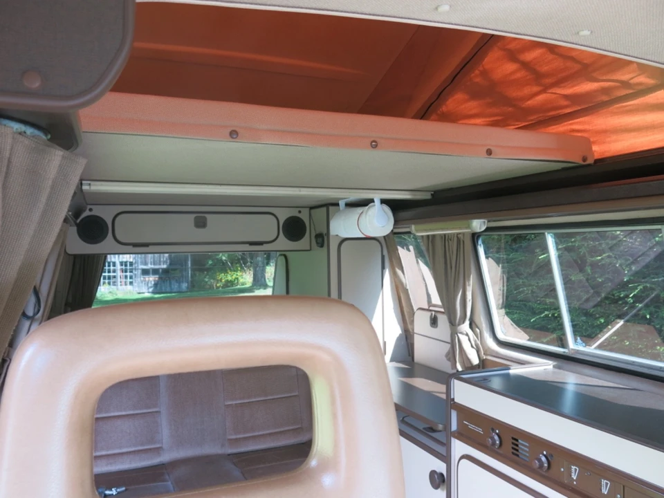 1985 Volkswagen Vanagon - Image 13 of 24