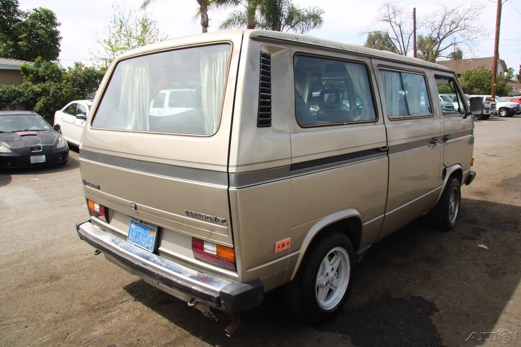 1985 Volkswagen EuroVan - Image 7 of 21