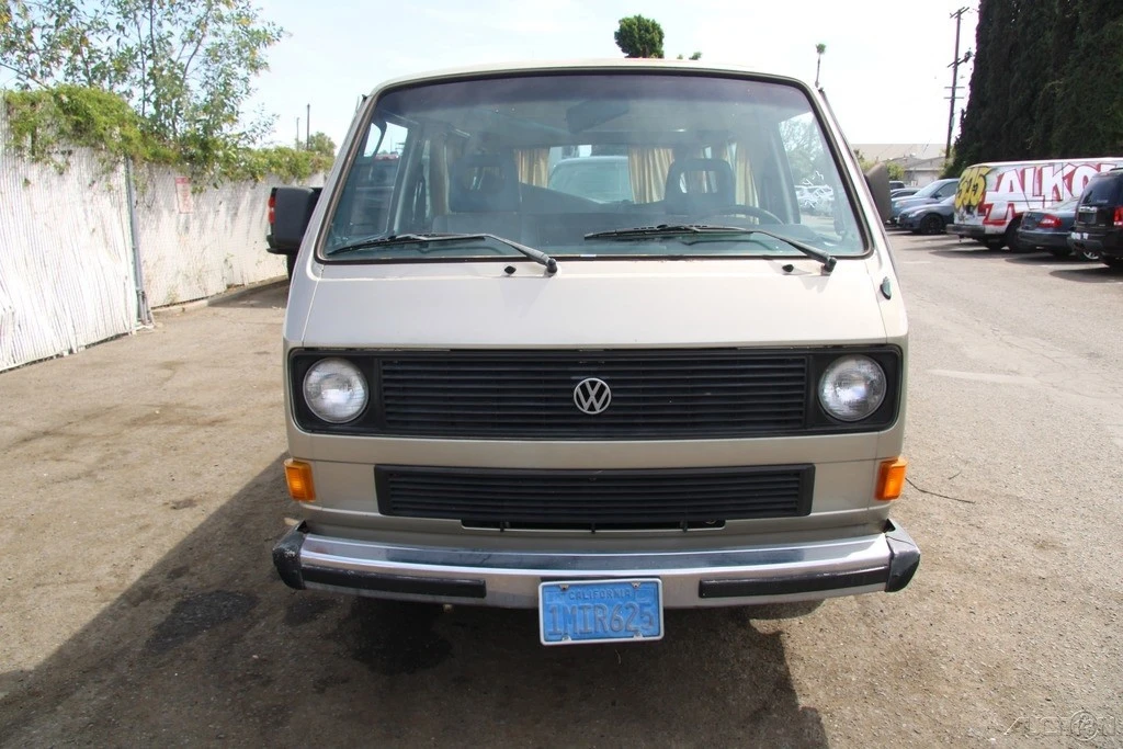 1985 Volkswagen EuroVan - Image 11 of 21