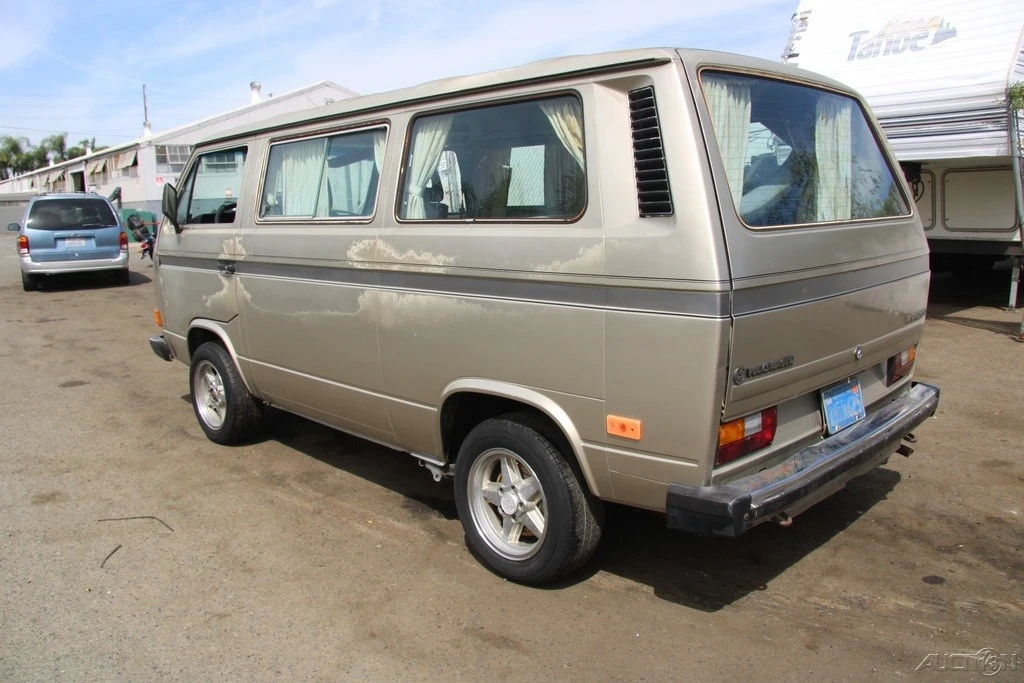 1985 Volkswagen EuroVan - Image 5 of 21