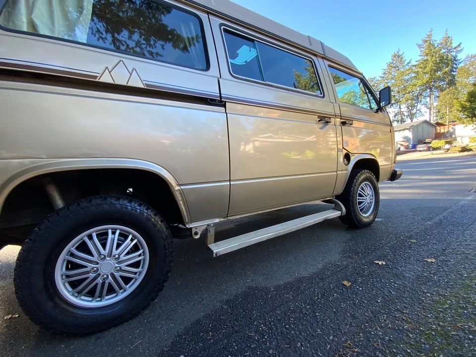 1985 Volkswagen Bay-Window Bus - Image 8 of 21