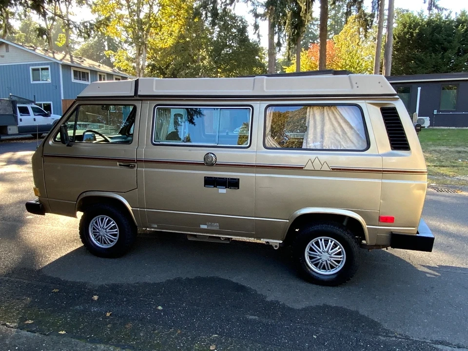1985 Volkswagen Bay-Window Bus - Image 2 of 21