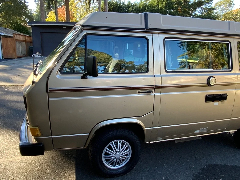 1985 Volkswagen Bay-Window Bus - Image 3 of 21