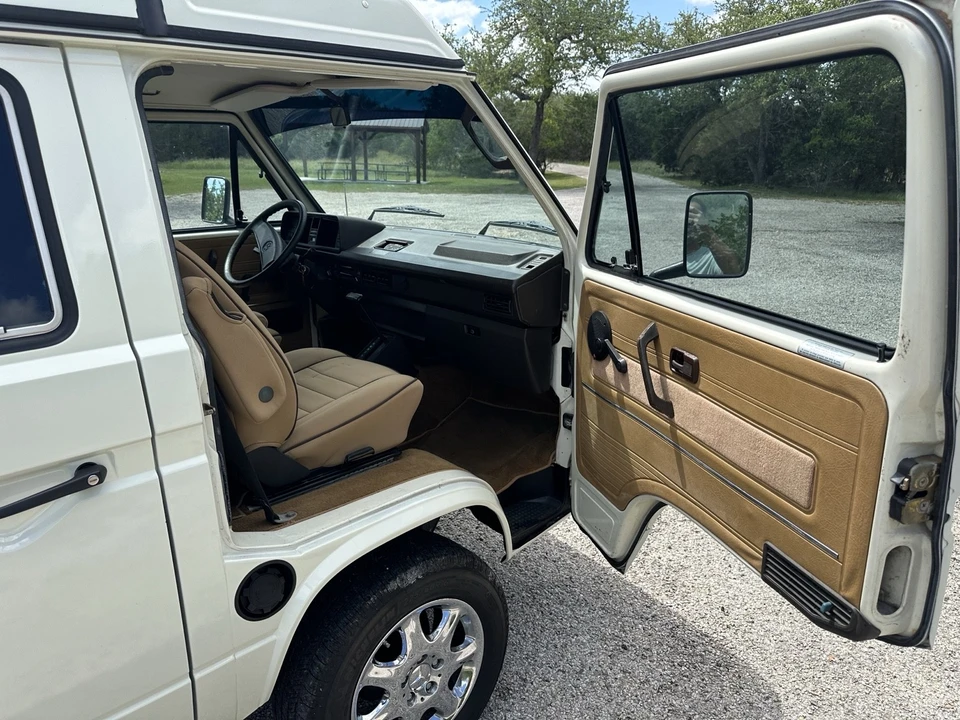 1985 Volkswagen Vanagon - Image 29 of 31