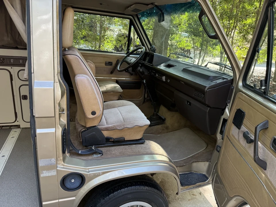 1985 Volkswagen EuroVan - Image 14 of 21