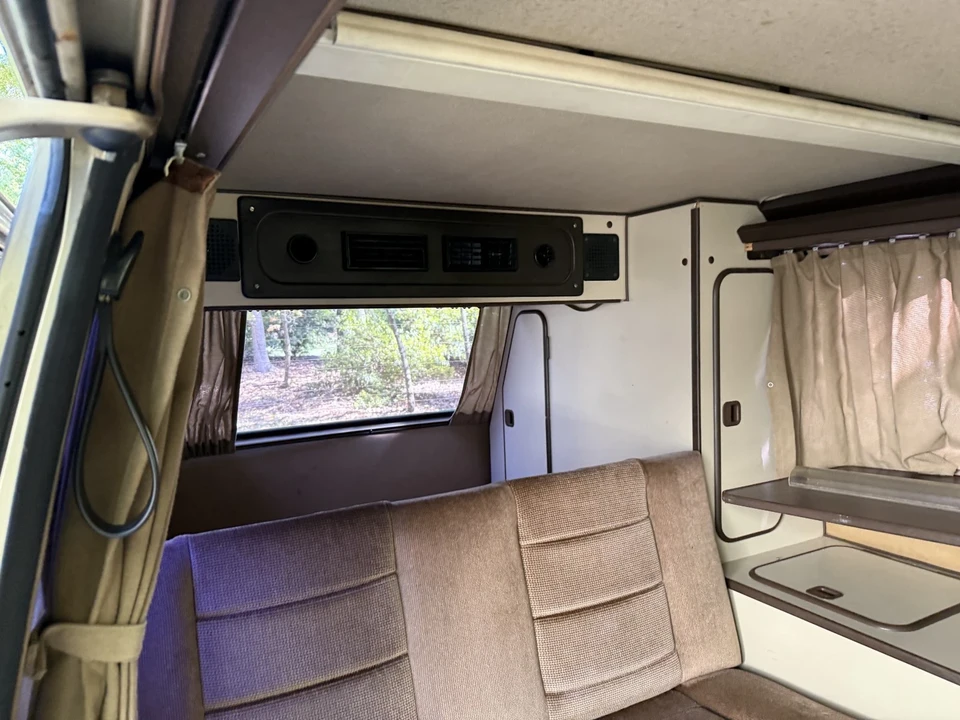 1985 Volkswagen EuroVan - Image 5 of 21
