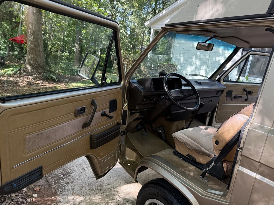 1985 Volkswagen EuroVan - Image 7 of 21