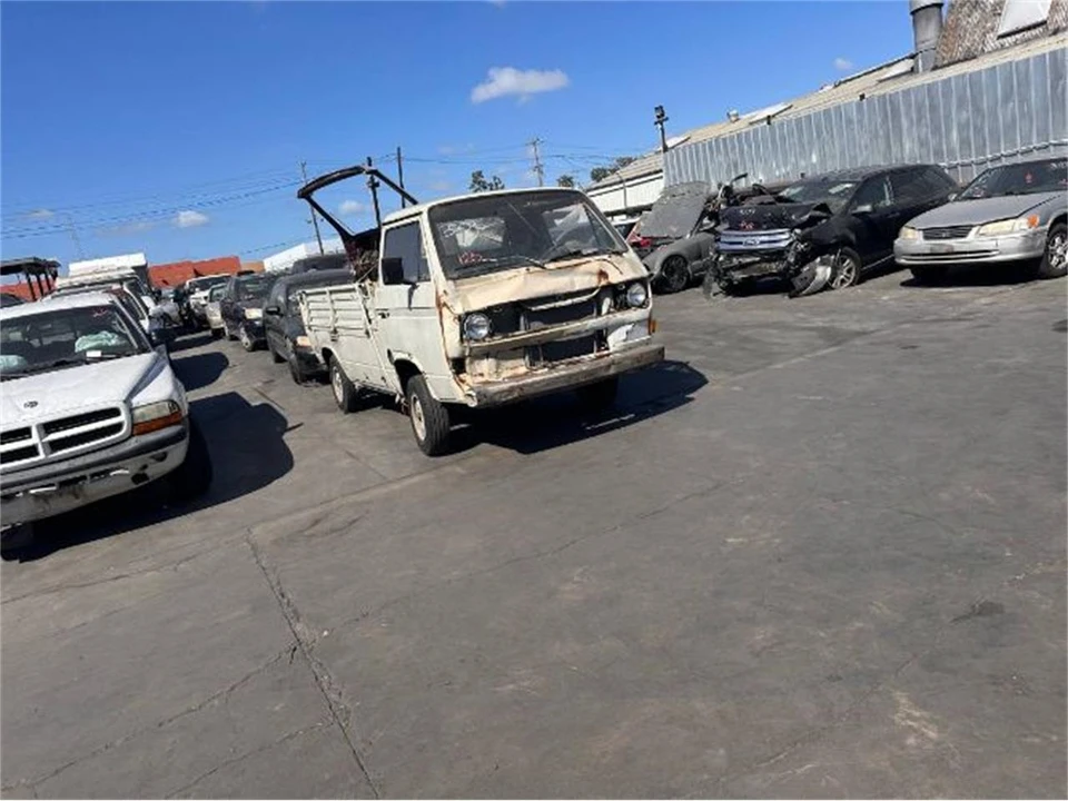 1985 Volkswagen Vanagon - Image 17 of 19