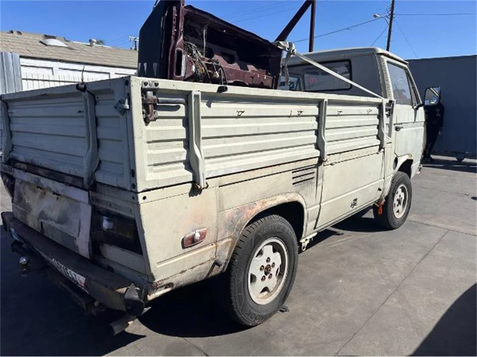 1985 Volkswagen Vanagon - Image 18 of 19