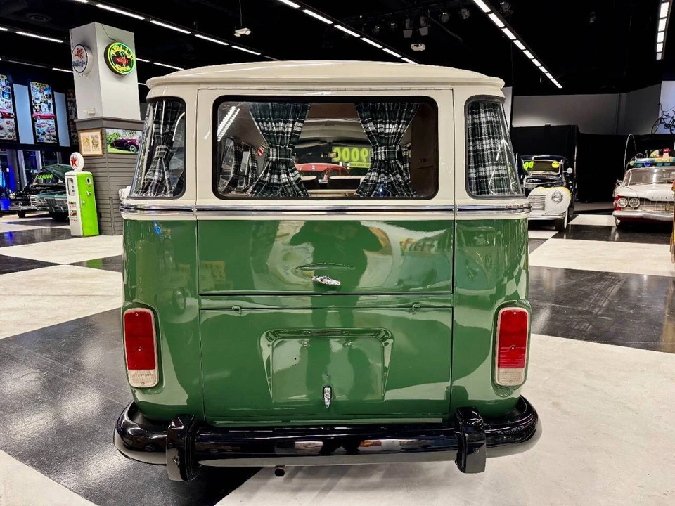 1985 Volkswagen Bay-Window Bus - Image 11 of 21