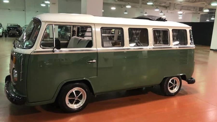 1985 Volkswagen Bay-Window Bus - Image 2 of 13