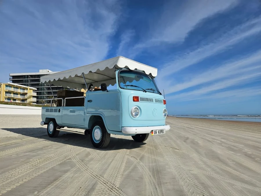 1985 Volkswagen Bay-Window Bus - Image 8 of 10
