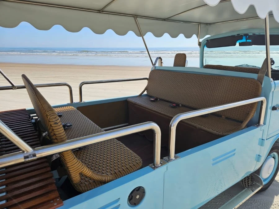 1985 Volkswagen Bay-Window Bus - Image 10 of 10