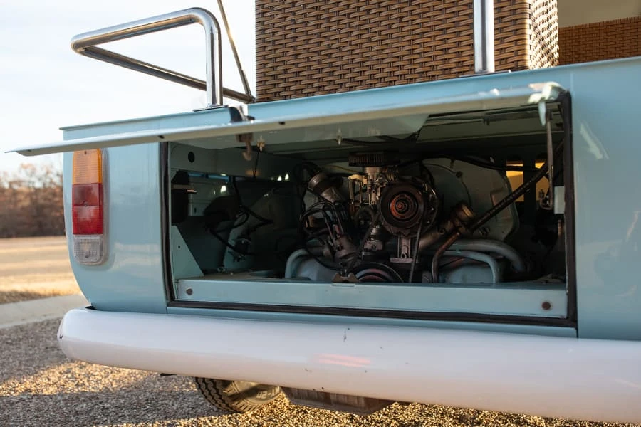 1985 Volkswagen Bay-Window Bus - Image 16 of 16