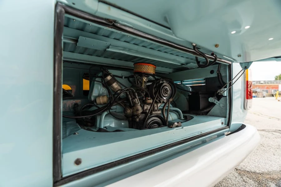 1985 Volkswagen Bay-Window Bus - Image 24 of 24