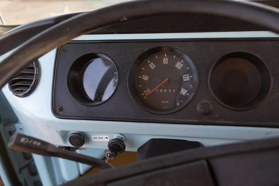 1985 Volkswagen Bay-Window Bus - Image 8 of 16