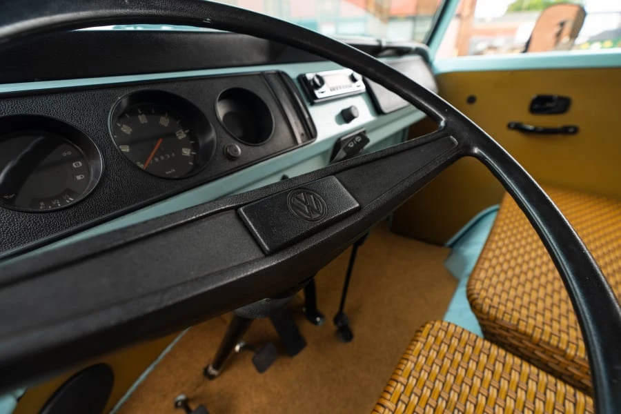 1985 Volkswagen Bay-Window Bus - Image 18 of 24