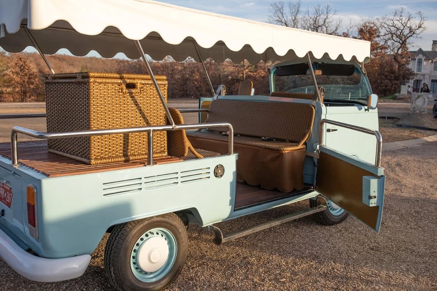 1985 Volkswagen Bay-Window Bus - Image 12 of 16