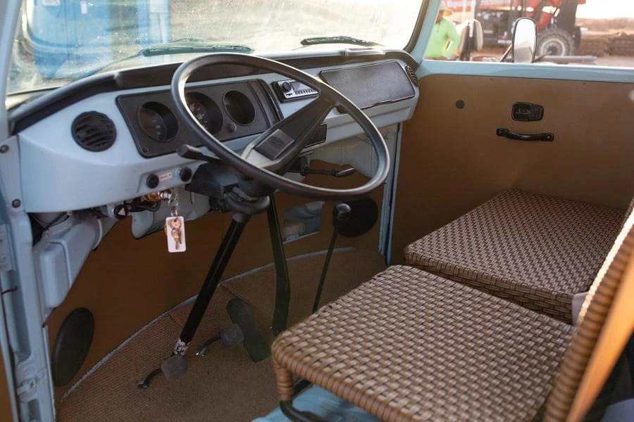 1985 Volkswagen Bay-Window Bus - Image 7 of 16