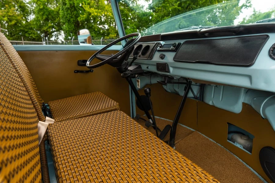 1985 Volkswagen Bay-Window Bus - Image 22 of 24