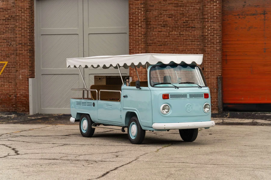 1985 Volkswagen Bay-Window Bus - Image 6 of 24