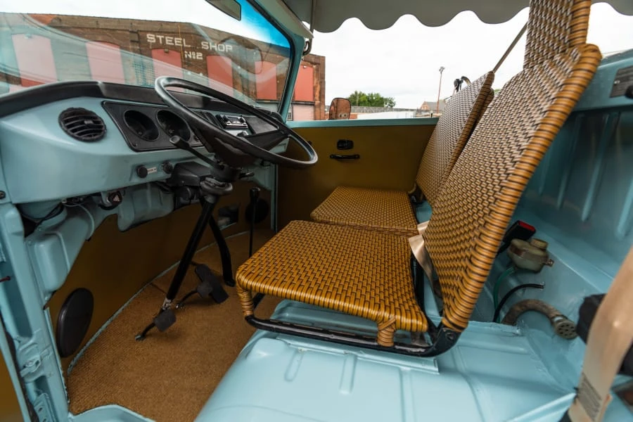 1985 Volkswagen Bay-Window Bus - Image 20 of 24