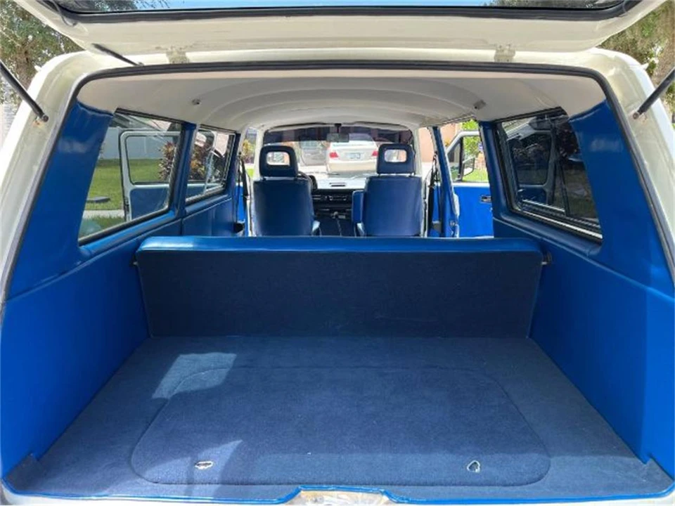 1985 Volkswagen Vanagon - Image 11 of 17