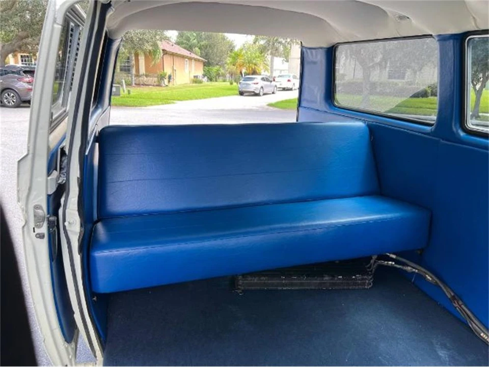 1985 Volkswagen Vanagon - Image 13 of 17