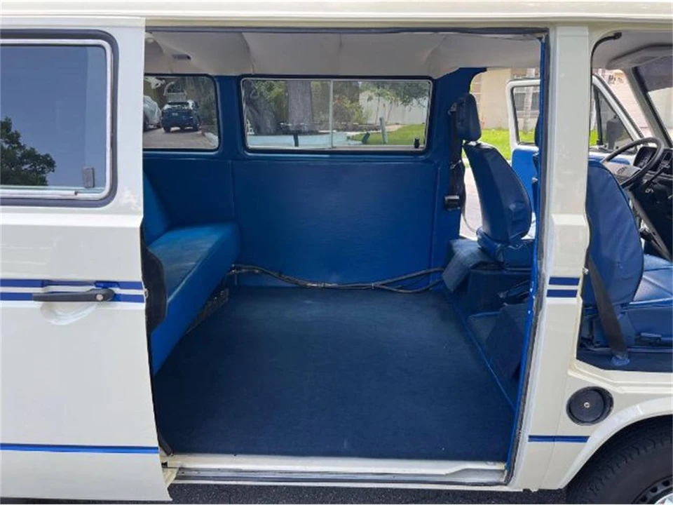 1985 Volkswagen Vanagon - Image 12 of 17