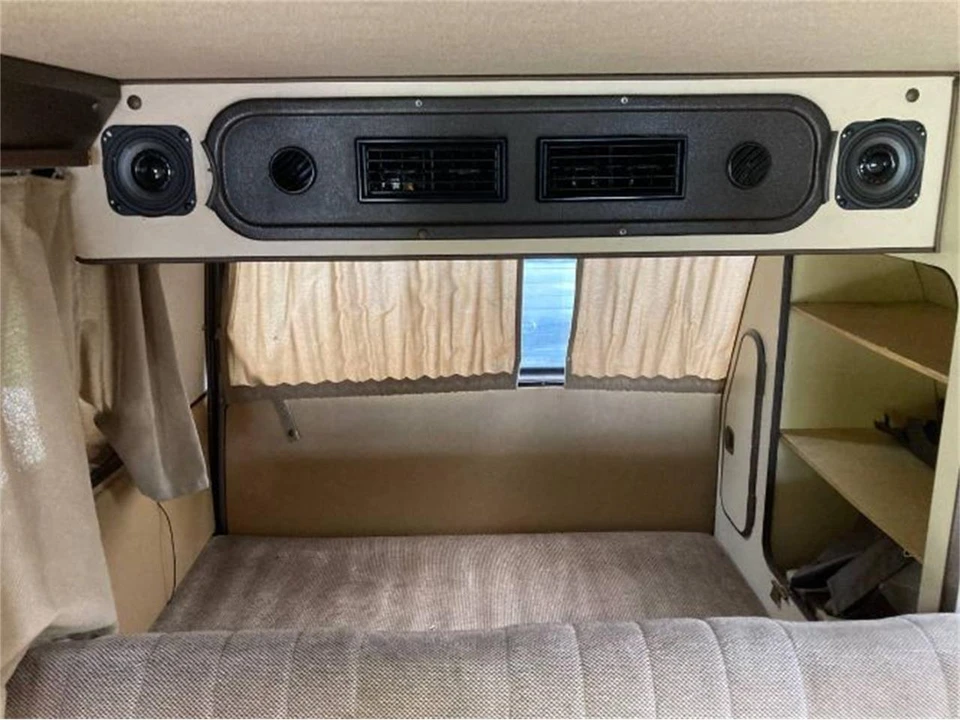 1985 Volkswagen Vanagon - Image 5 of 12