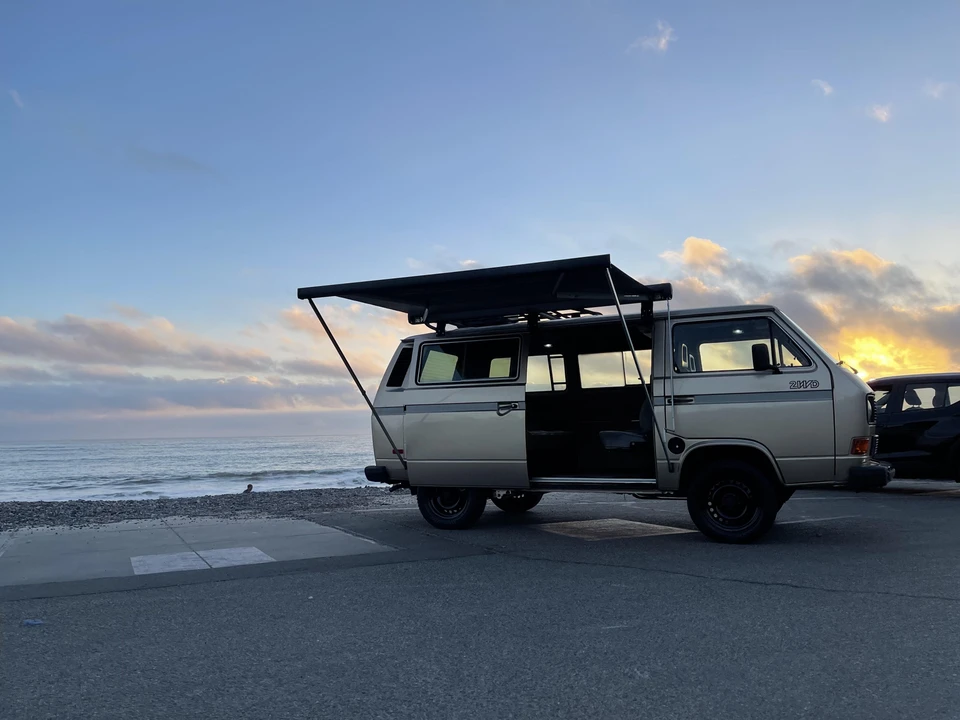 1985 Volkswagen EuroVan - Image 24 of 31