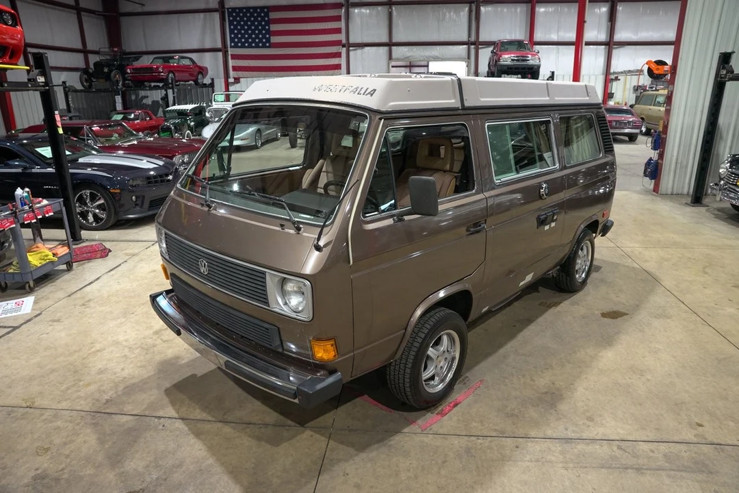 1985 Volkswagen EuroVan - Image 15 of 21