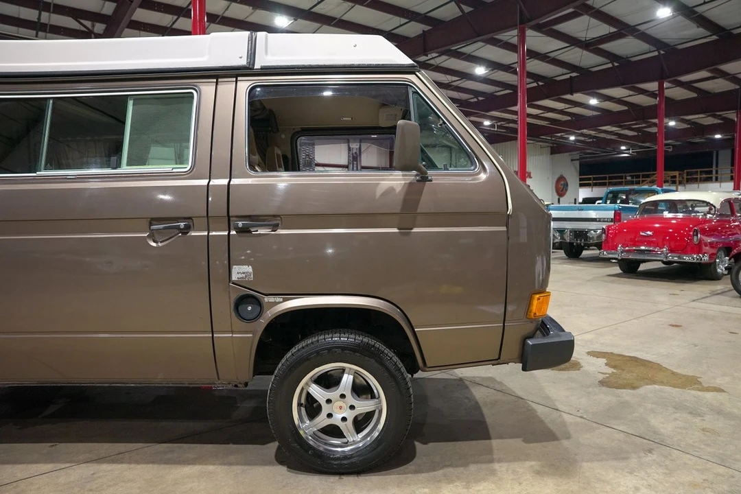1985 Volkswagen EuroVan - Image 11 of 12
