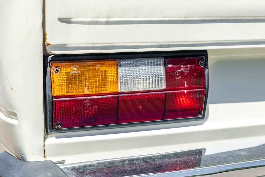 1985 Volkswagen Vanagon - Image 13 of 31