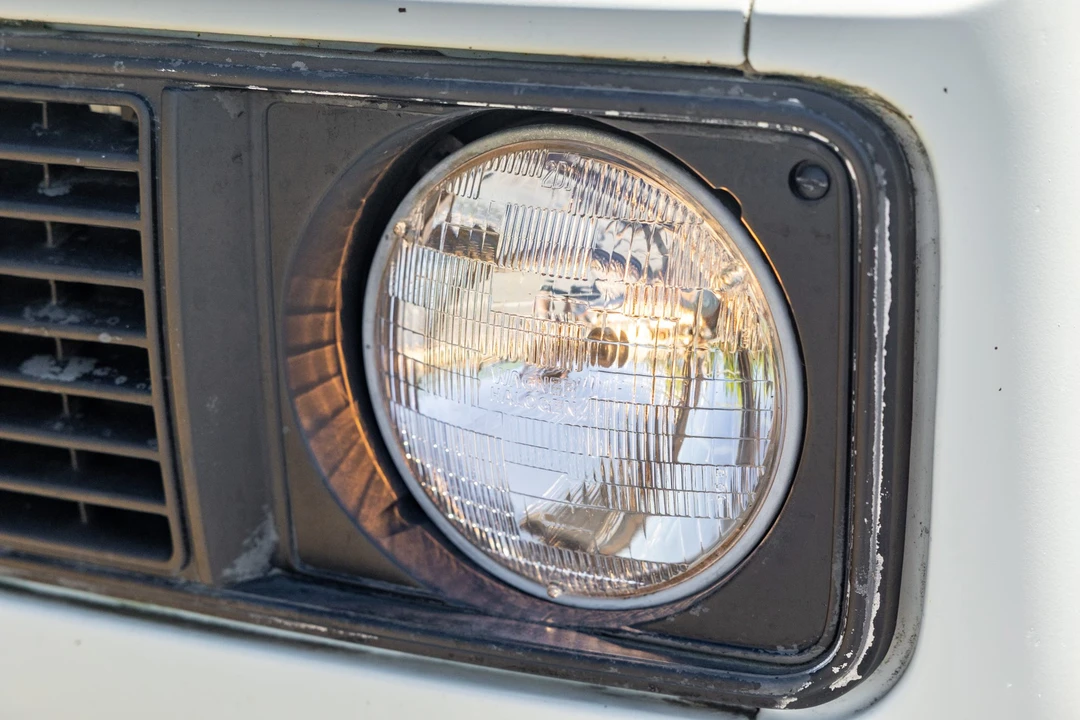 1985 Volkswagen Vanagon - Image 11 of 31