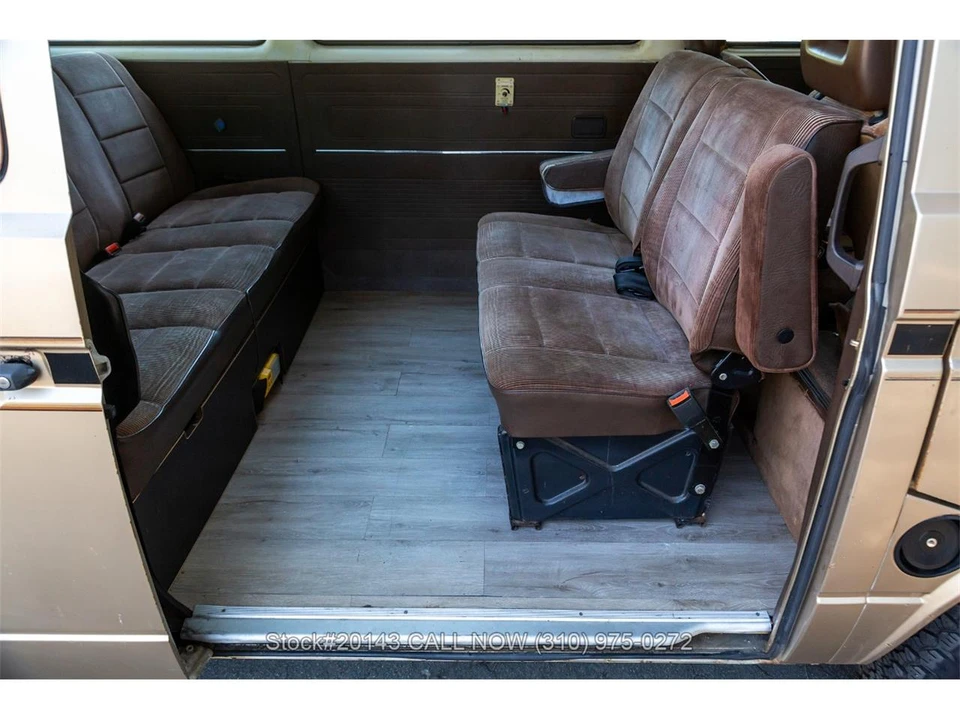 1985 Volkswagen Vanagon - Image 23 of 31