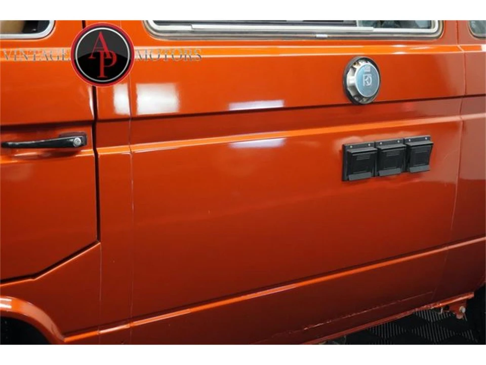1985 Volkswagen Vanagon - Image 11 of 31